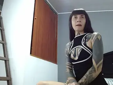 Stripchat Live Porn of Emilia_1995