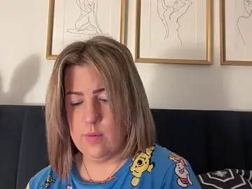 Stripchat Live Sex Cam of MsBelleWarick