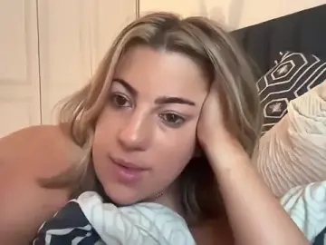 Stripchat Live Porn of MsBelleWarick
