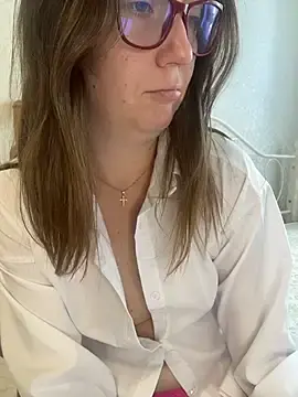Stripchat Watch Live Sex Cams of BeatriceTender