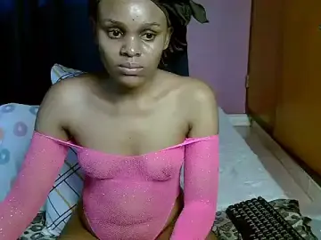 Stripchat Free Porn Cam of Queen_petite_
