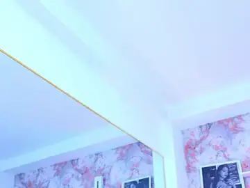 Stripchat Best live sex cam show of Angelique_Angell