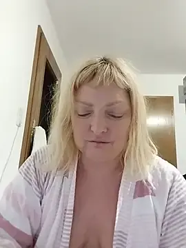 Stripchat Free Porn Cam of LiluLiluLilu