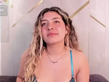 Stripchat Best live sex cam show of ChloeBelle_