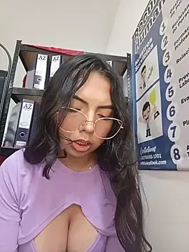 Stripchat Free Live Porn of JENNIFER__03