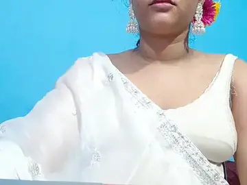 Stripchat Live Sex Cam of Adhiti_1