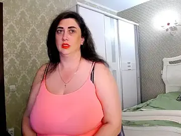 Stripchat Sex Cam of Evelyn_Shy