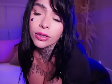 Stripchat Free Live Porn of curvyliciousss