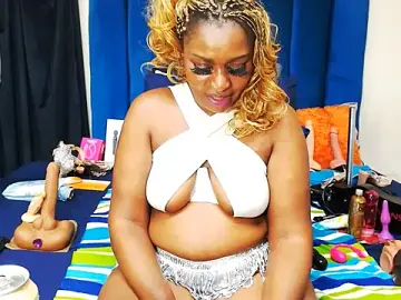 Stripchat Free Porn Cam of Freakyslut-39