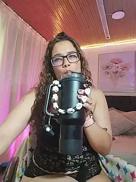 Stripchat Sex Cam of Rose_Thompson1