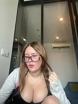 Stripchat Adult Webcams of cherryrosealiee