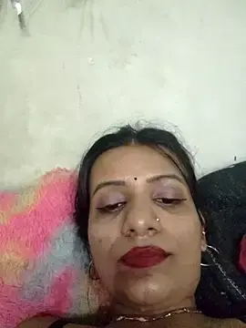 Stripchat Free Live Porn of khushi_ji00