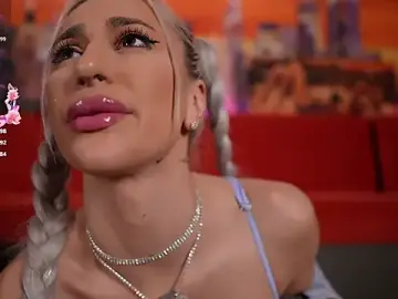 Stripchat Live Sex Cam of KarlaBart
