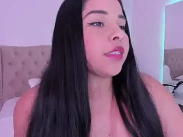 Stripchat Adult Webcam of EmilySanchezz