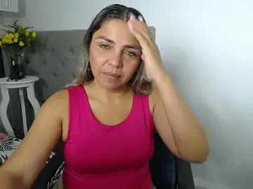 Stripchat Live Sex Cam of cum_bigass