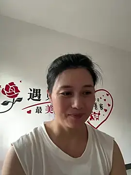 Stripchat Live Sex Cam of suyabb