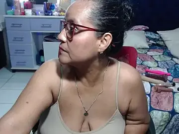 Stripchat Nude Webcam of pervert_mommy_