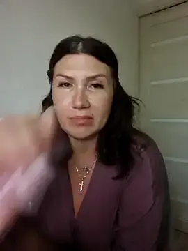 Stripchat Free Live Porn of ROXOLANAA_SEXY