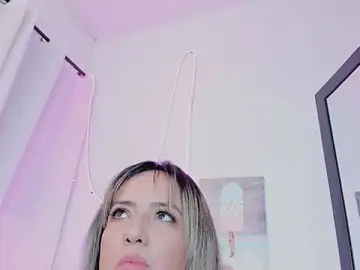 Stripchat Free Live Porn of miaapril