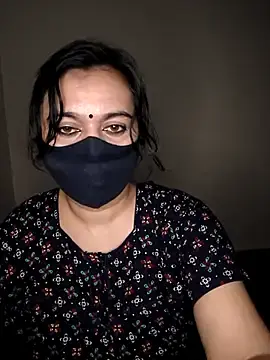 Stripchat Sex Cam of spasyQueen69