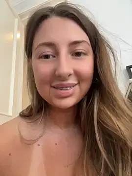 Stripchat Nude Webcam of curvyflawless