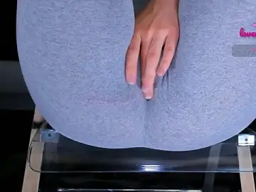 Stripchat Free Porn Cam of Cameltoe_squirt_inPants