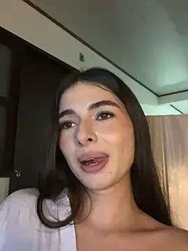 Stripchat Best Webcam of Coralinee_01