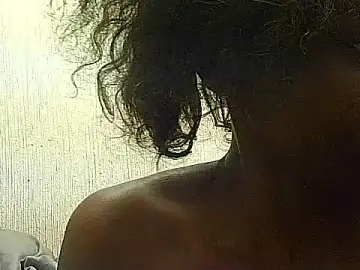 Stripchat Watch Live Sex Cams of BrunetteNaomi8
