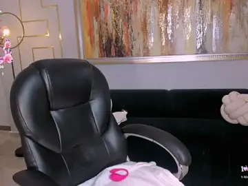 Stripchat Live Sex Cam of NinaMichelle
