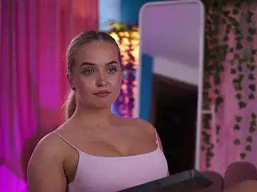 Stripchat Watch Live Sex Cams of ElyssawetXX