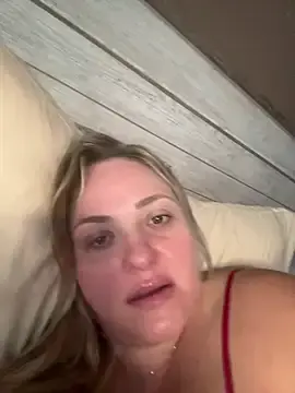 Stripchat Sex Cam of 1SexyQueen