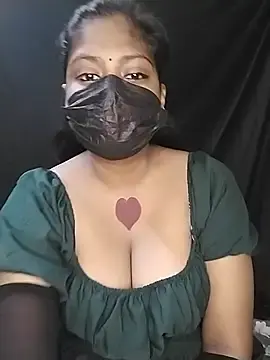 Stripchat Sex Chat of Tamil_Kanmani