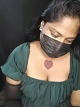 Stripchat Live Sex Cam of Tamil_Kanmani