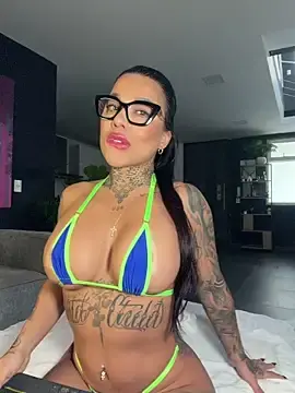 Stripchat Free Live Porn of milaivanova