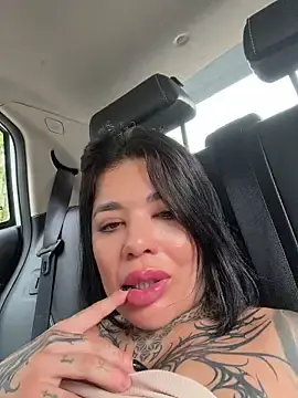 Stripchat Sex Cam of milaivanova