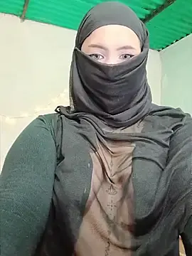 Stripchat Free Live Porn of shantall_cute