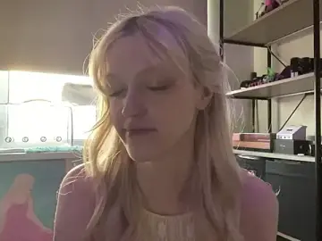 Stripchat Free Porn Cam of ShoshanaNogueras