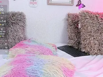 Stripchat Free Porn Cam of emily_jk