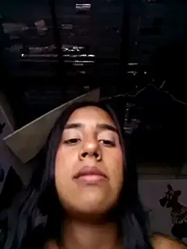 Stripchat Free Porn Cam of alice_xoxo_