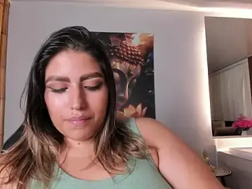 Stripchat Nude Webcam of Ambarbrownn___