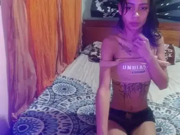 Stripchat Sex Chat of Sasha_raven
