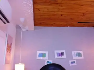 Stripchat Free Live Porn of kiara_evanss