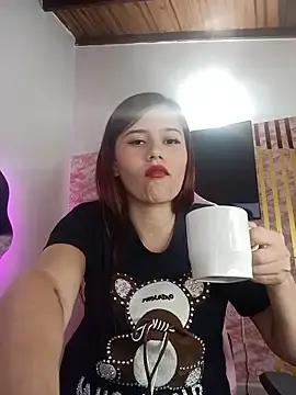 Stripchat Sex Cam of Camila_gata