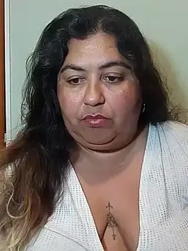 Stripchat Sex Cam of Curvy-Diva-