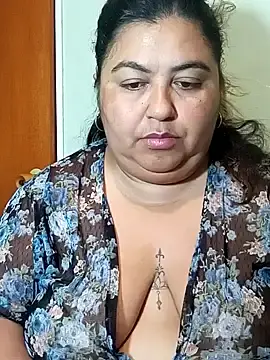 Stripchat Free Live Porn of Curvy-Diva-