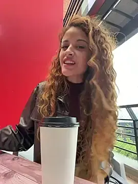 Stripchat Sex Cam of alana15