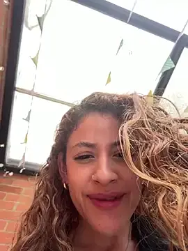 Stripchat Free Live Porn of alana15