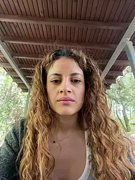 Stripchat Free Porn Cam of alana15