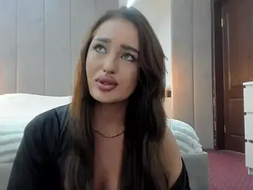 Stripchat Nude Webcam of EmeraldKatt