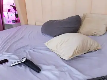 Stripchat Live Sex Cam of BambiRoses